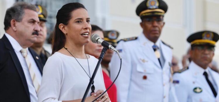Governadora de Pernambuco, Raquel Lyra, anuncia abertura do Concurso PM PE com 2.700 vagas para Soldado e Oficial